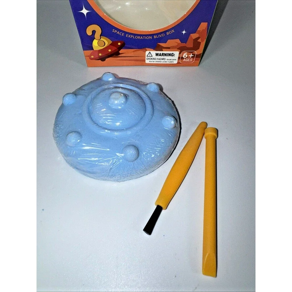 Fun Express UFO Treasure Dig Kit 3.25